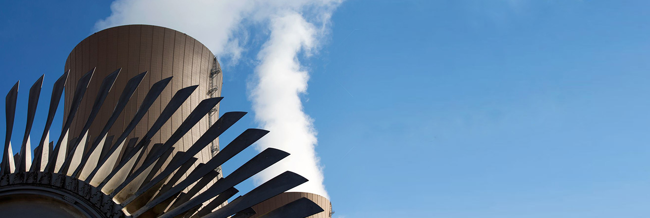 Steam-turbine-against-nuclear-power-plant